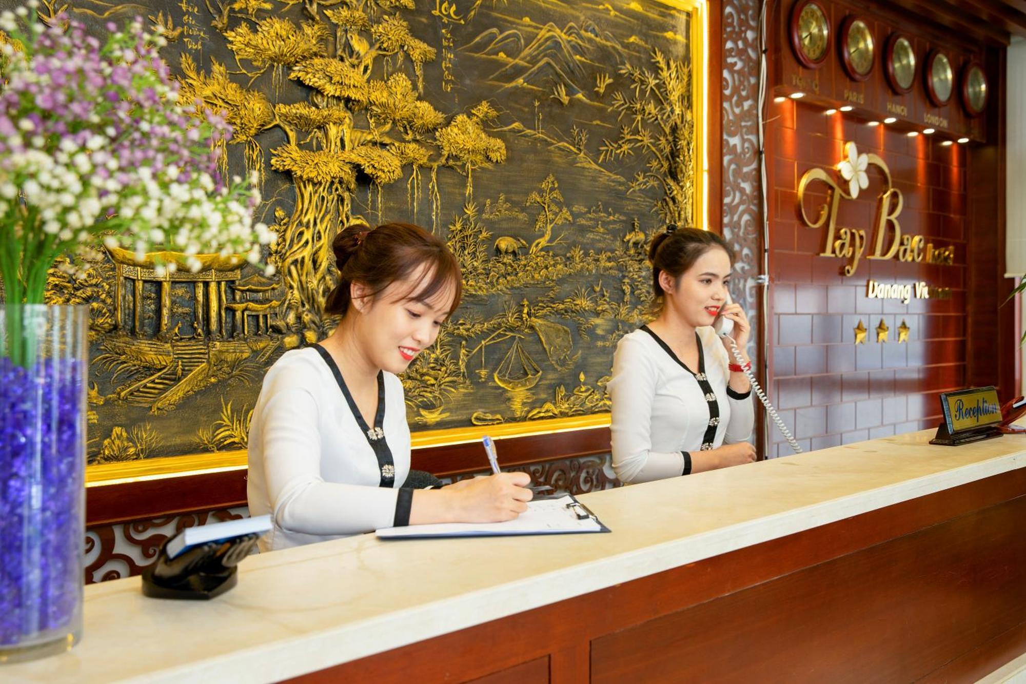 Tay Bac Hotel Da Nang Exterior foto